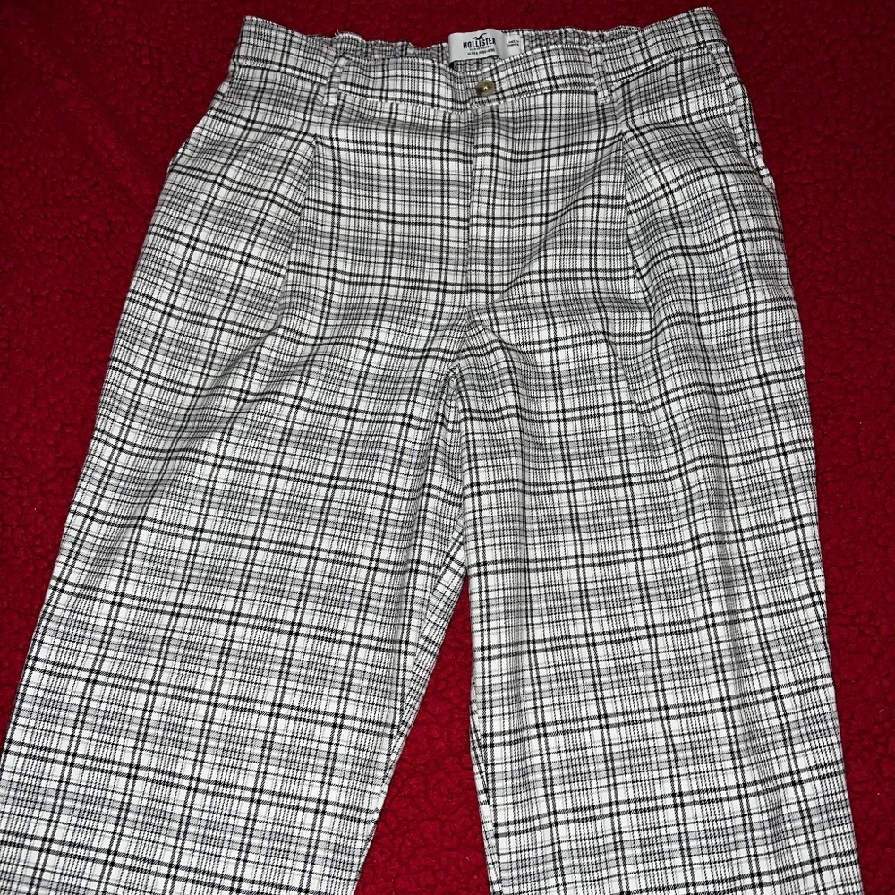 Hollister pants